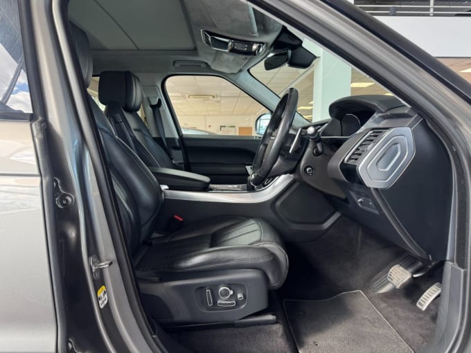 2025 Land Rover Range Rover Sport