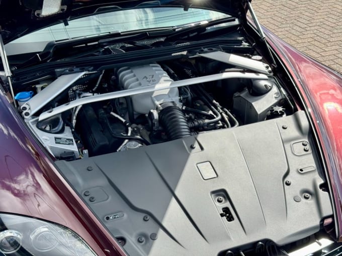 2025 Aston Martin Vantage