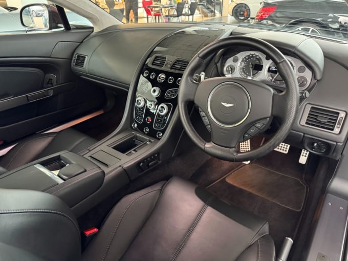 2025 Aston Martin Vantage