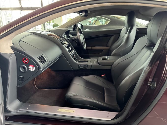 2025 Aston Martin Vantage