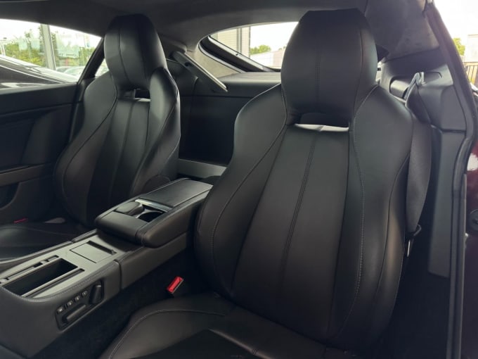 2025 Aston Martin Vantage