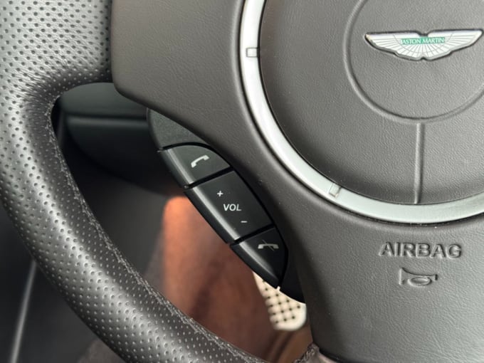 2025 Aston Martin Vantage