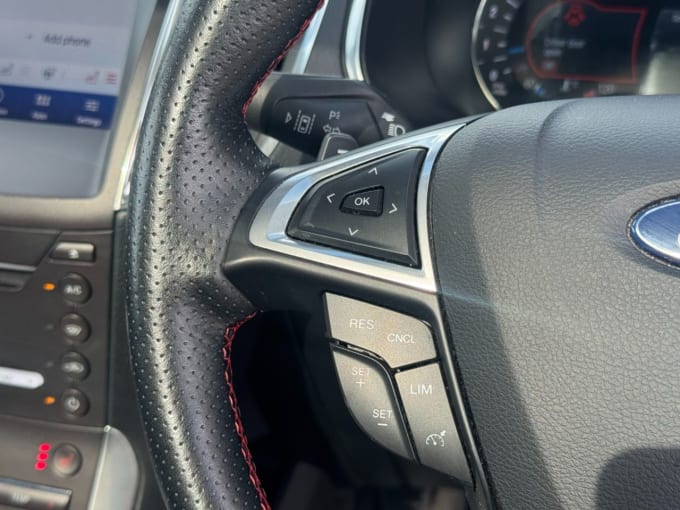 2025 Ford S-max