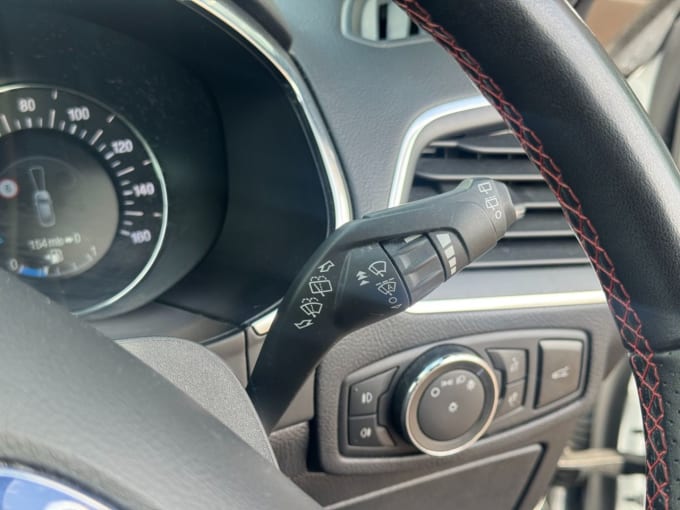 2025 Ford S-max