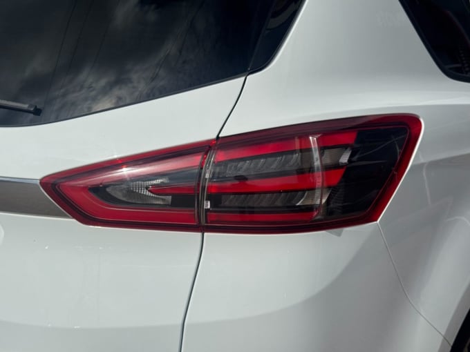 2025 Ford S-max