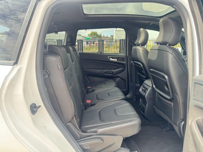 2025 Ford S-max