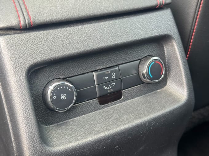 2025 Ford S-max