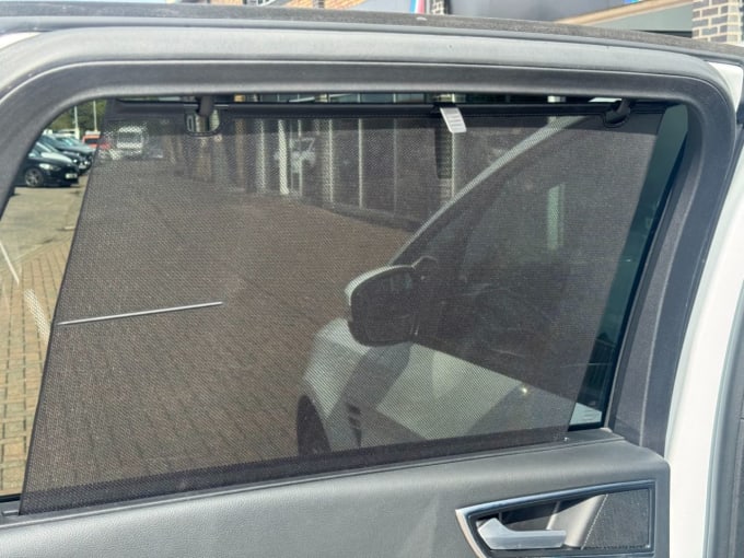 2025 Ford S-max