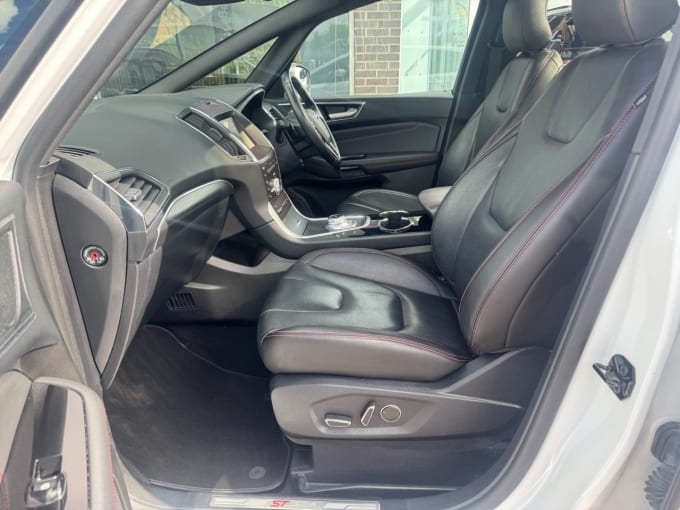 2025 Ford S-max