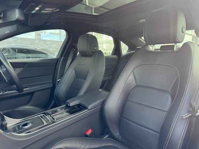 2025 Jaguar Xf