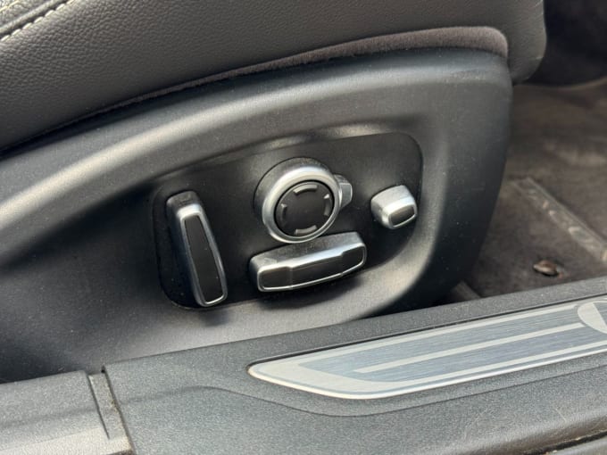 2025 Jaguar Xf