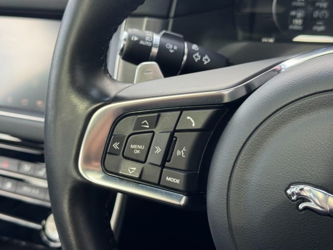 2025 Jaguar Xf