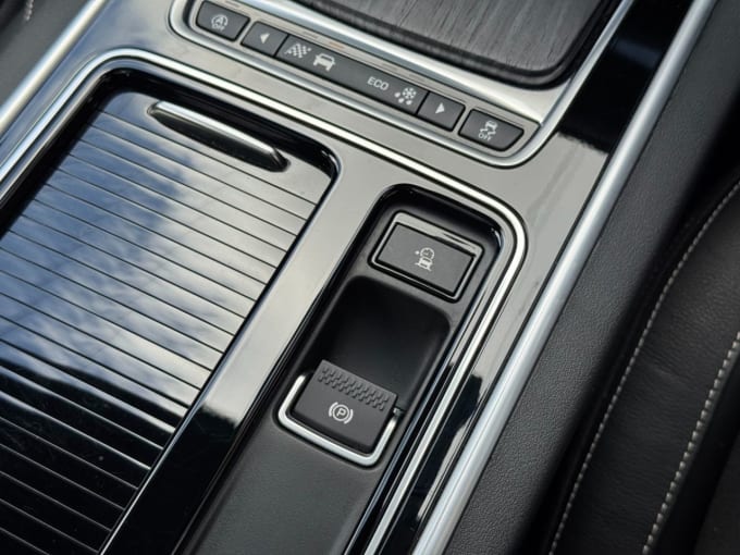2025 Jaguar Xf