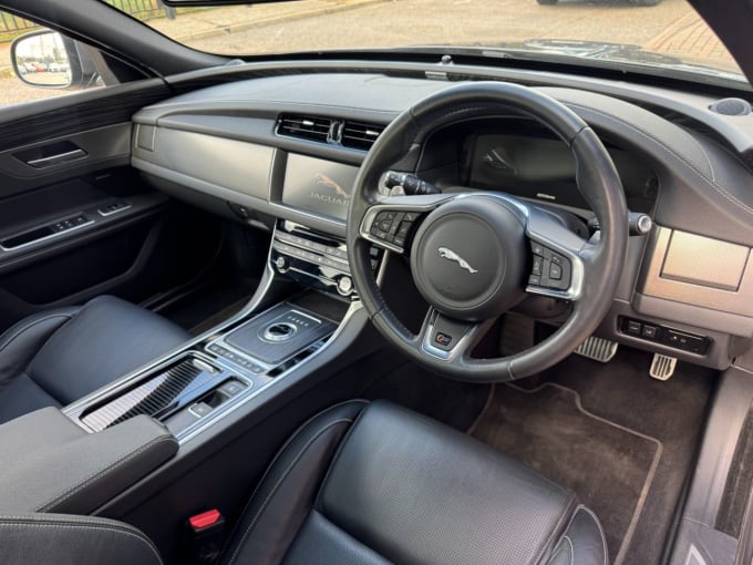 2025 Jaguar Xf