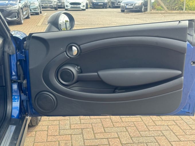 2025 Mini Convertible
