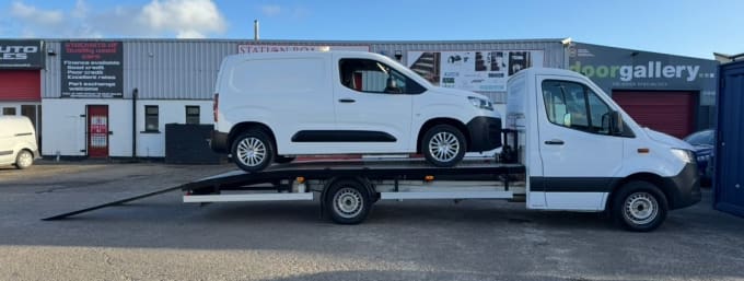 2025 Mercedes-benz Sprinter