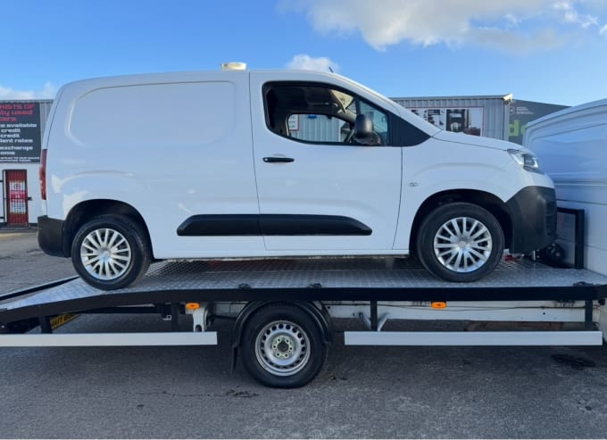 2025 Mercedes-benz Sprinter