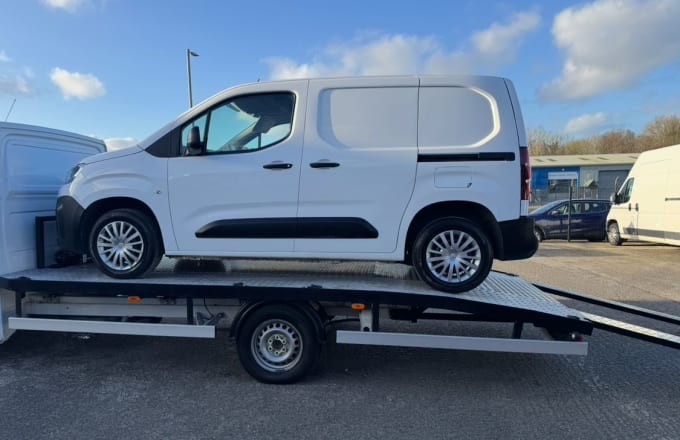 2025 Mercedes-benz Sprinter