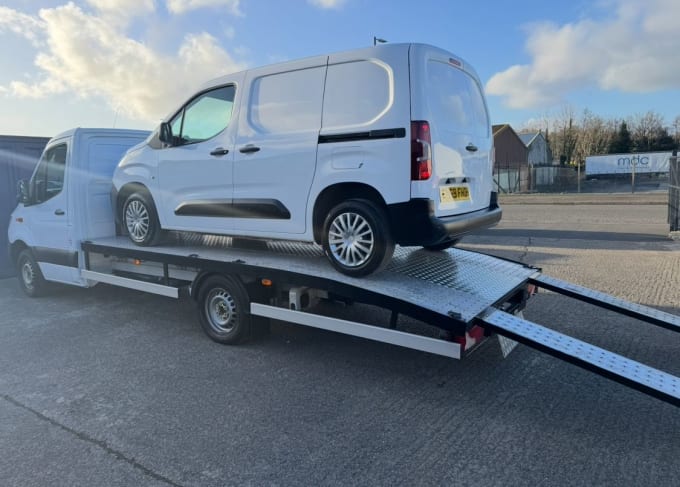 2025 Mercedes-benz Sprinter