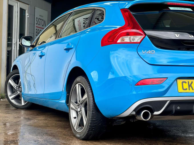 2024 Volvo V40