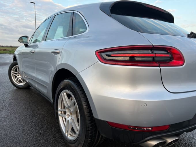 2025 Porsche Macan