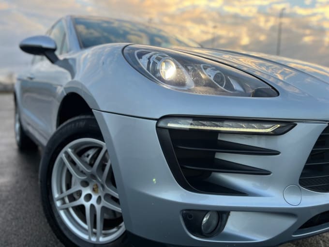 2025 Porsche Macan