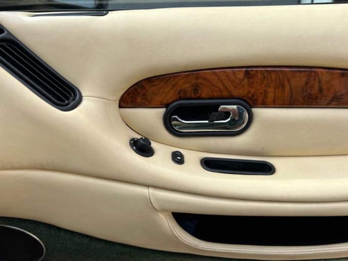 2025 Aston Martin Db7