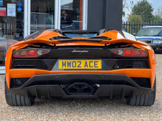 2025 Lamborghini Aventador S