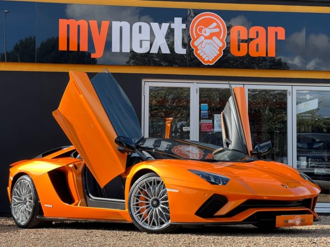 2025 Lamborghini Aventador S