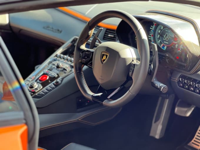 2025 Lamborghini Aventador S