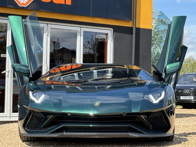 2024 Lamborghini Aventador