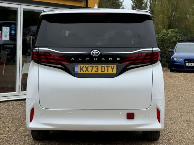 2025 Toyota Alphard