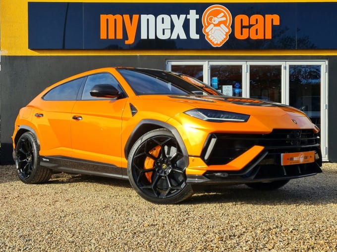 2025 Lamborghini Urus