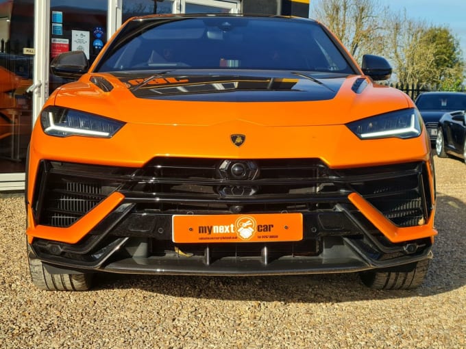 2025 Lamborghini Urus