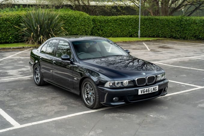 2025 BMW M5