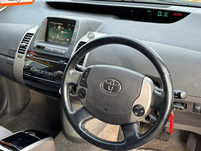 2025 Toyota Prius