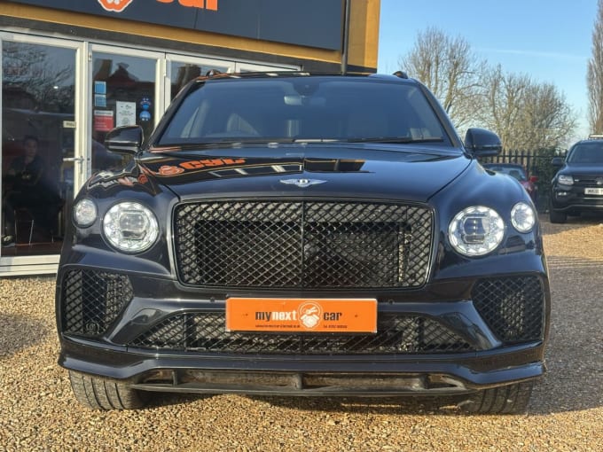 2025 Bentley Bentayga