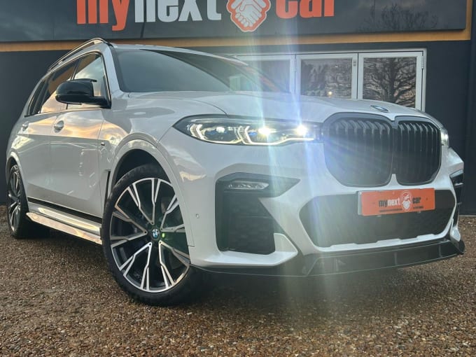 2025 BMW X7