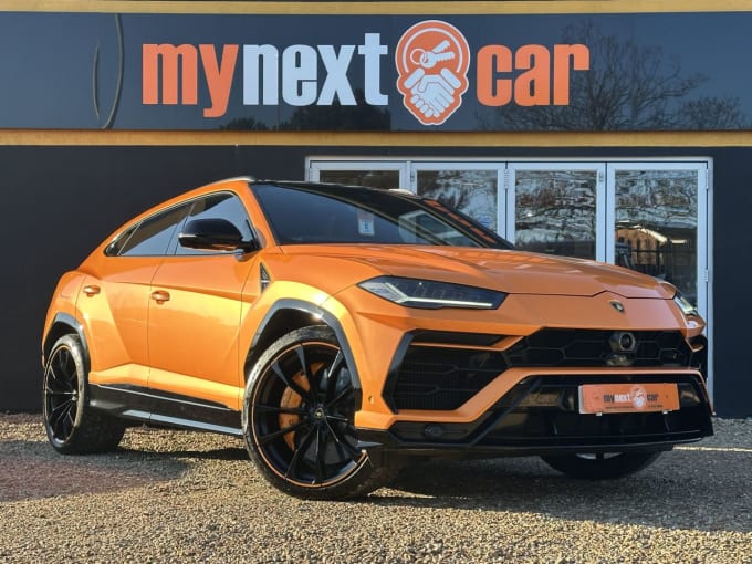 2025 Lamborghini Urus