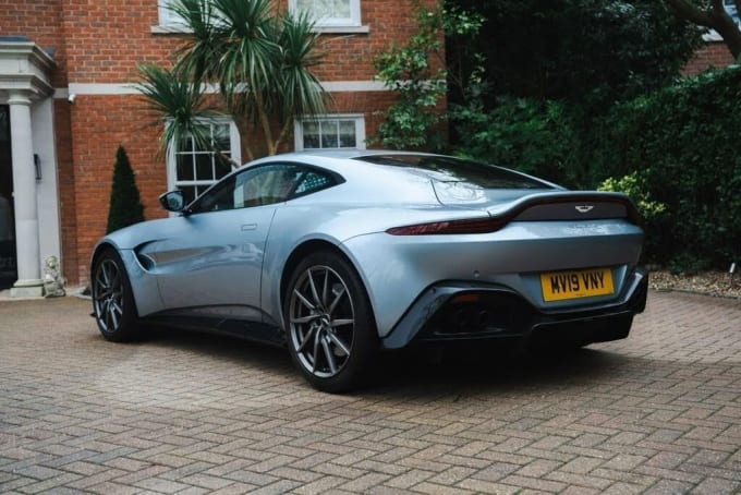 2025 Aston Martin Vantage