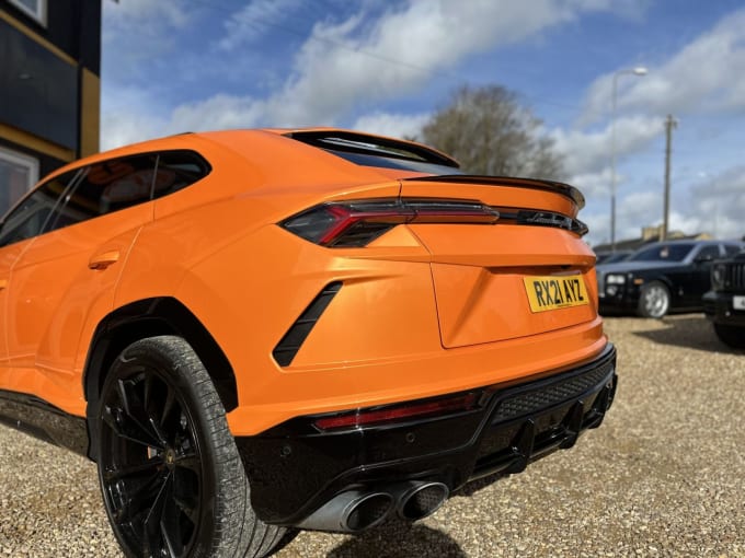 2025 Lamborghini Urus