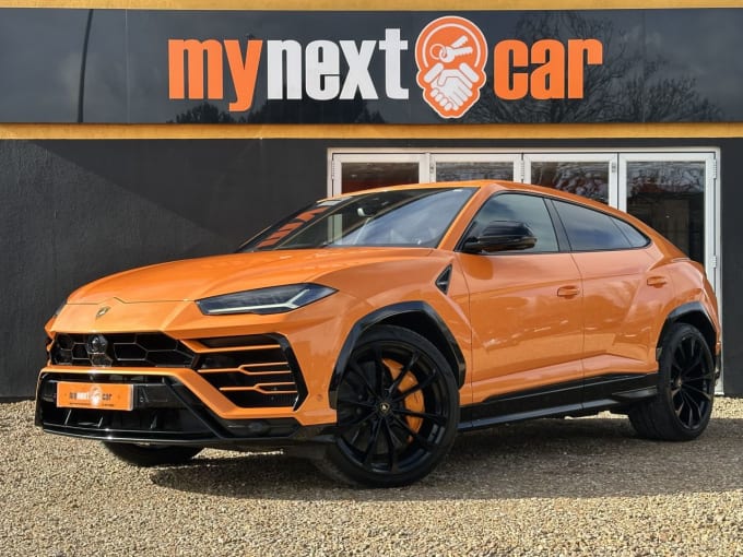 2025 Lamborghini Urus