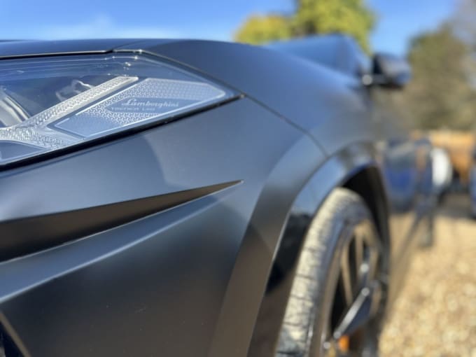 2025 Lamborghini Urus