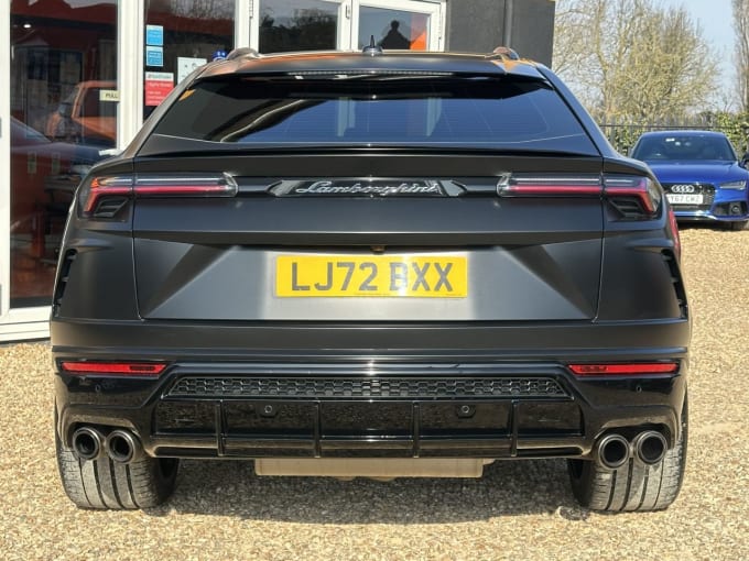 2025 Lamborghini Urus