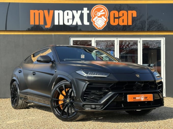 2025 Lamborghini Urus