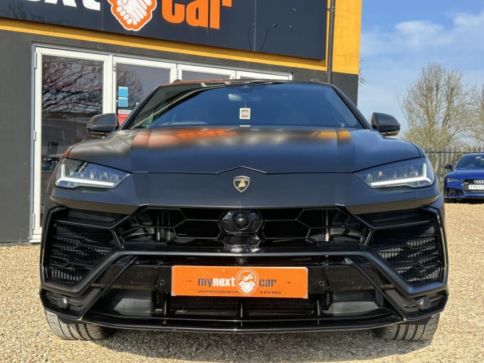 2025 Lamborghini Urus