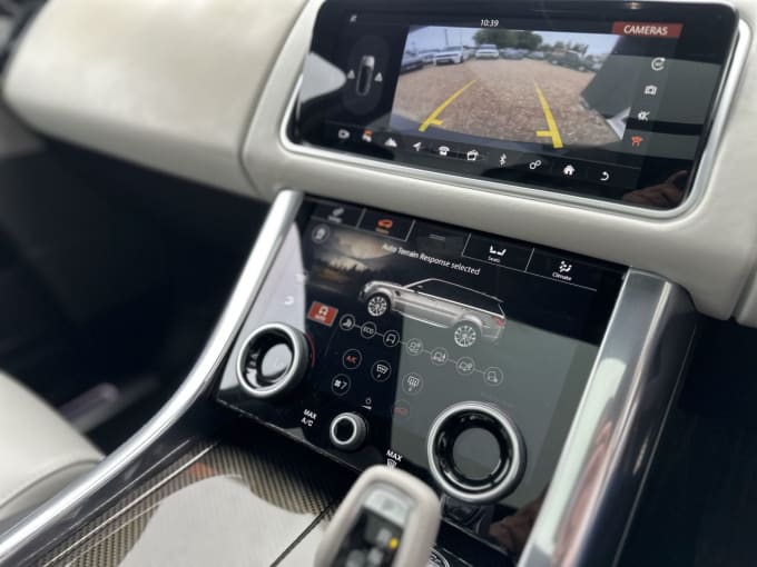 2025 Land Rover Range Rover Sport