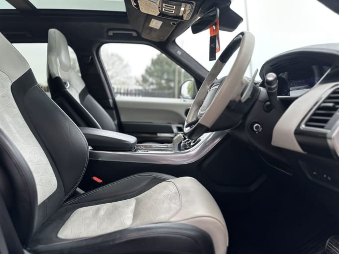2025 Land Rover Range Rover Sport