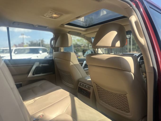 2025 Toyota Land Cruiser