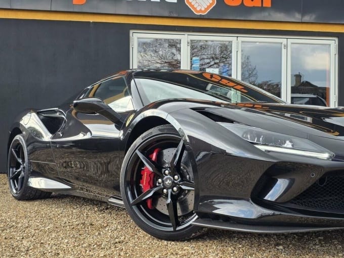 2025 Ferrari F8